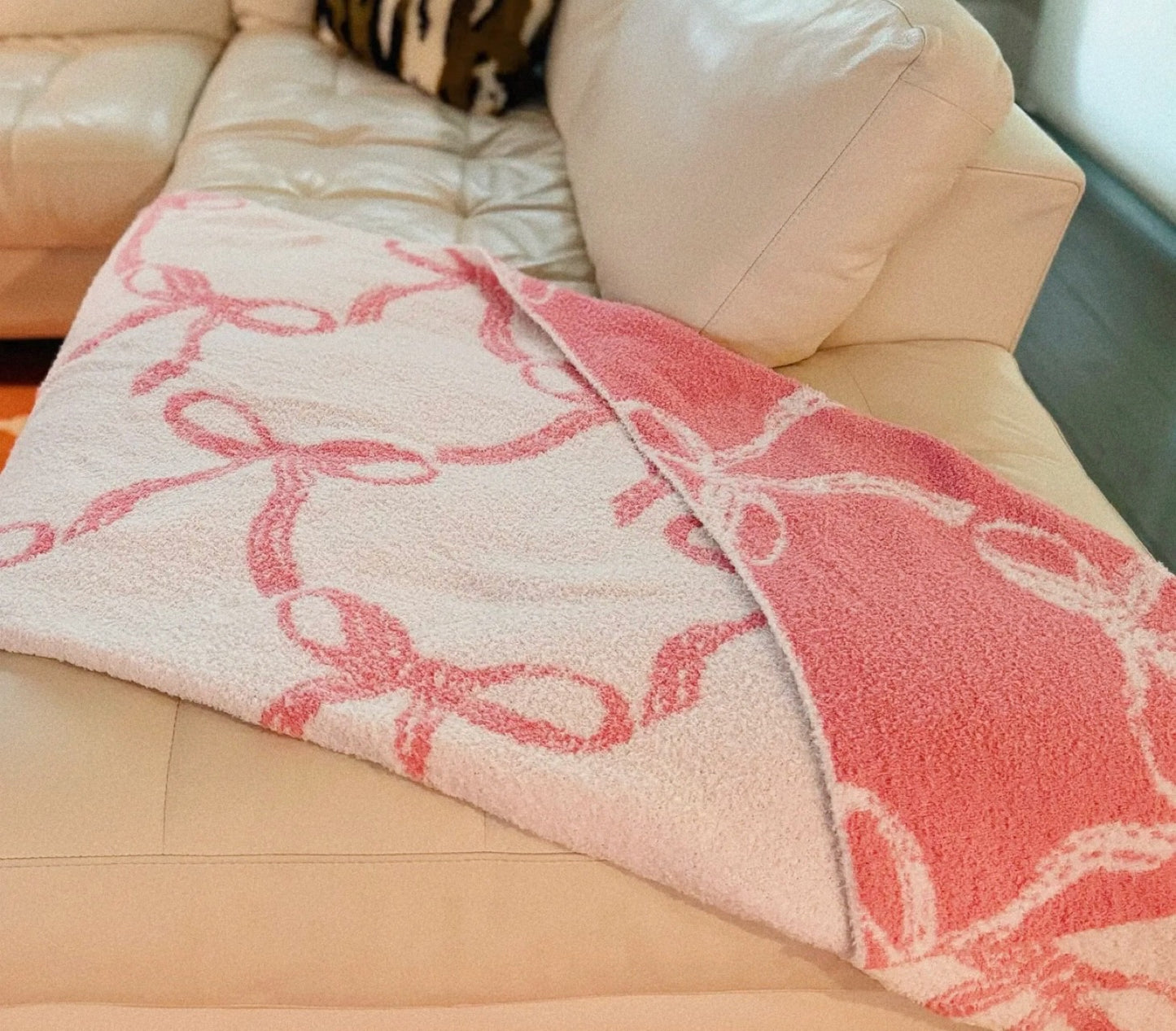Most Adorable Bow Blanket