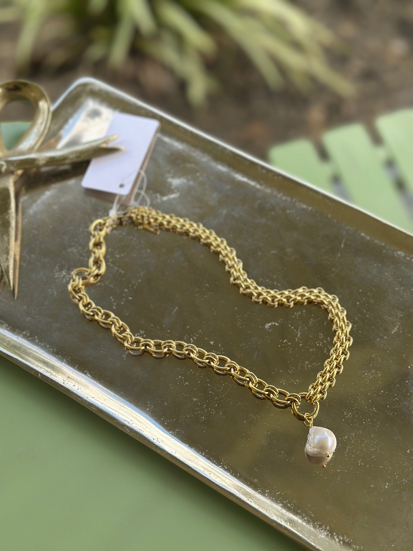 On The Pearl Trend Gold Necklace