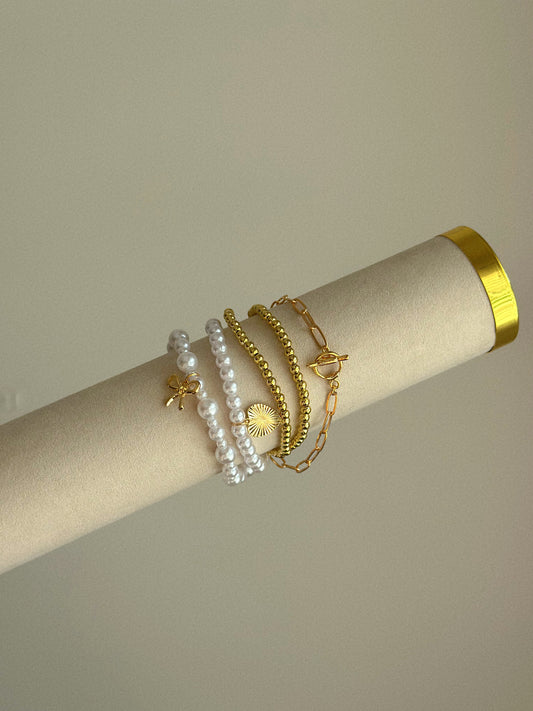 Lover Of Hearts Gold Chain & Pearl Link Bracelet