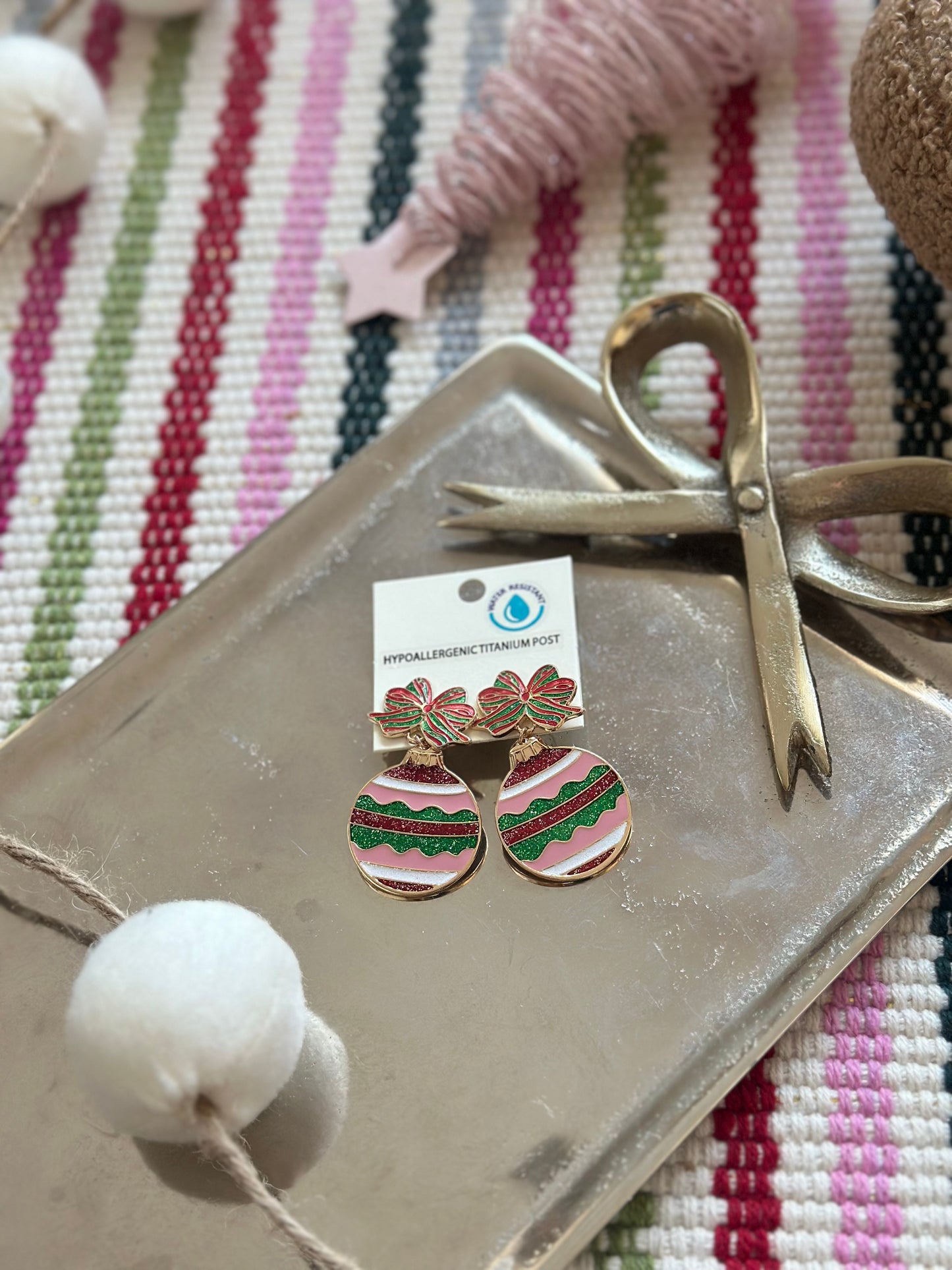 Festive + Cutie Ornament Bow Earrings
